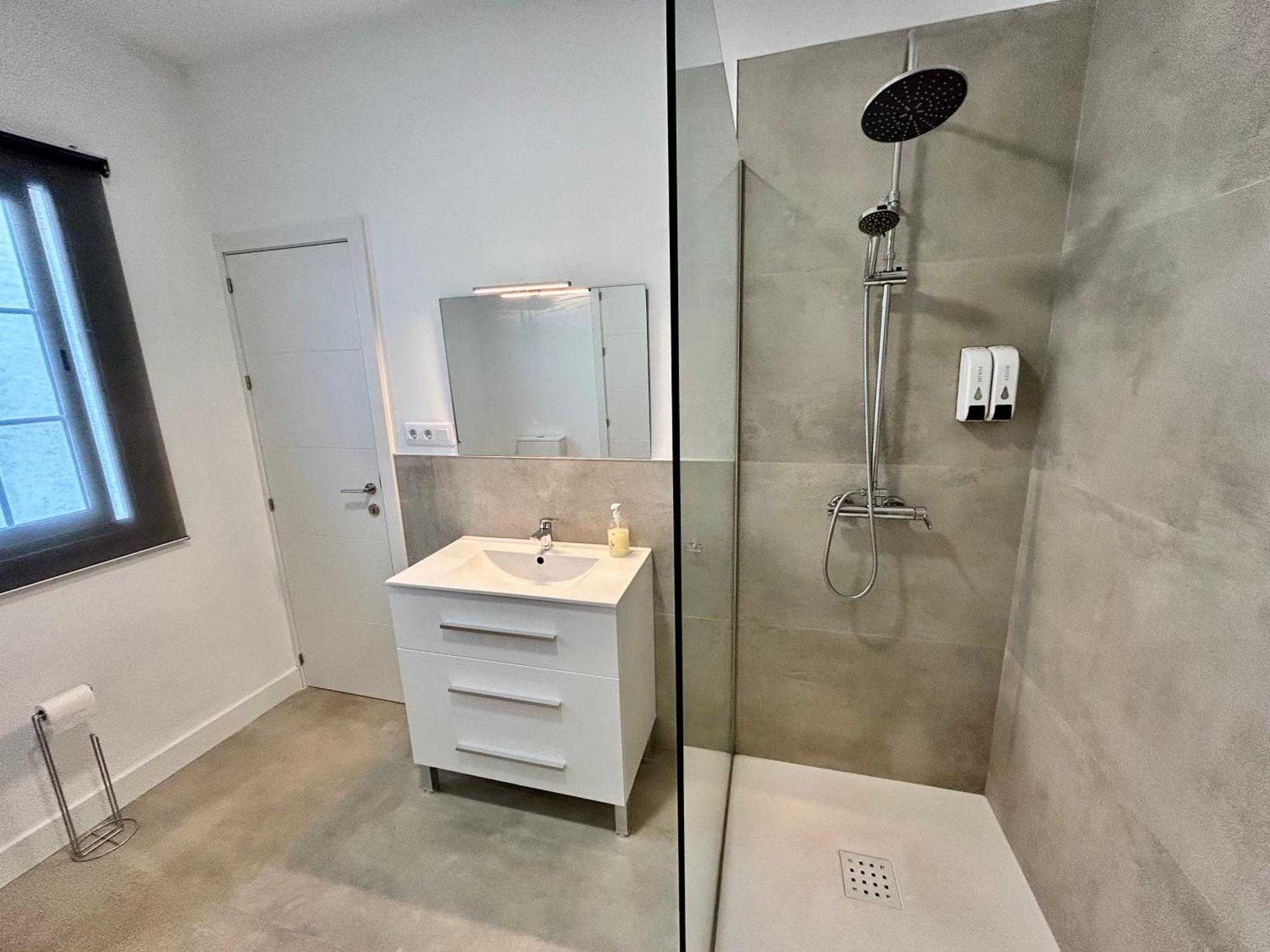Acogedor Apt 6Pax 3Bdr 2Bth - Cozyhomesevilla5 المظهر الخارجي الصورة