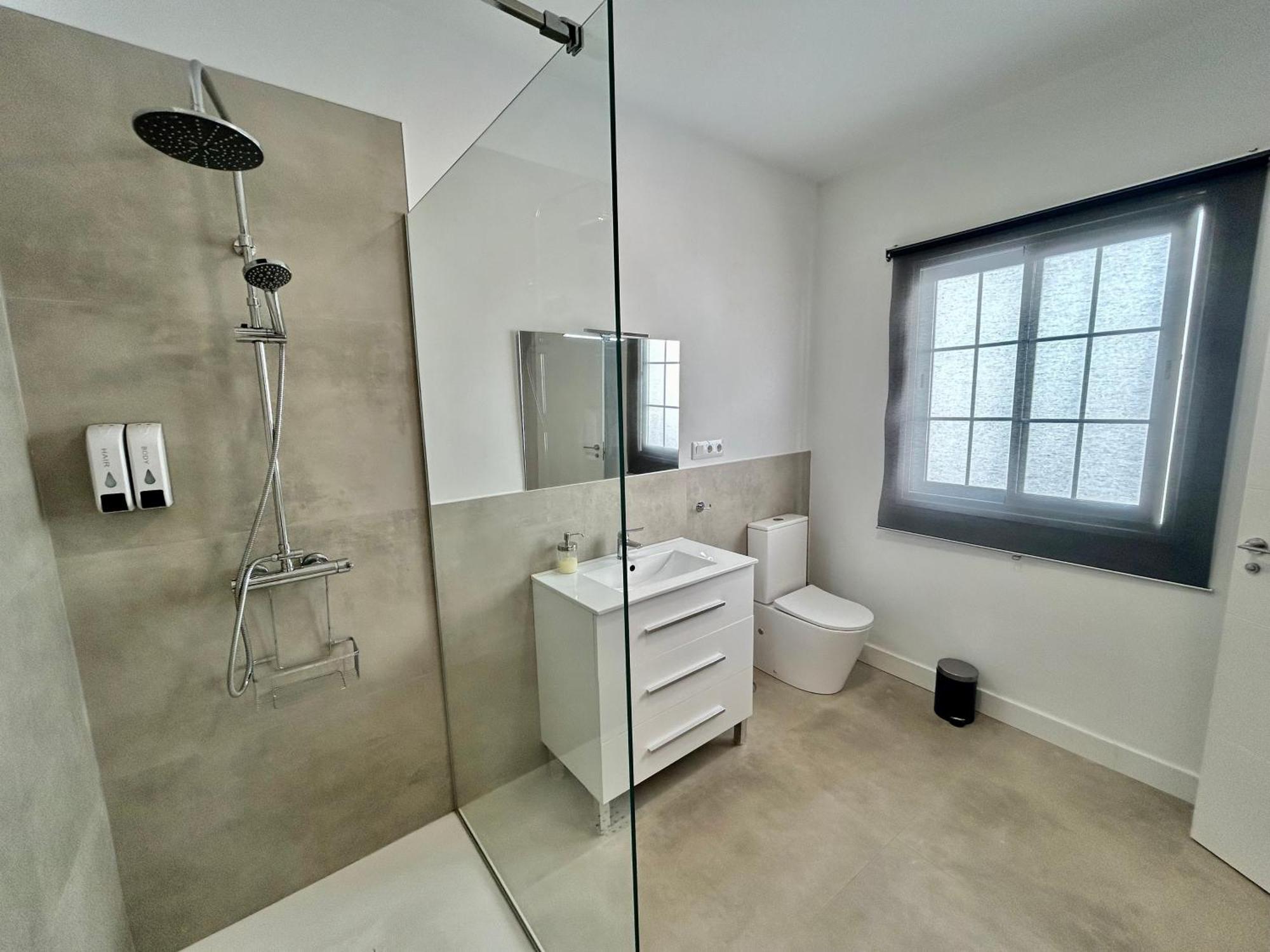 Acogedor Apt 6Pax 3Bdr 2Bth - Cozyhomesevilla5 المظهر الخارجي الصورة