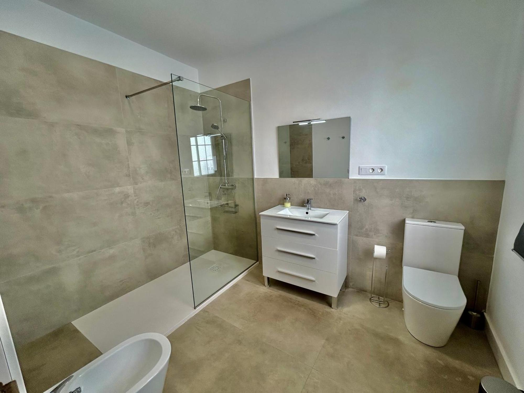 Acogedor Apt 6Pax 3Bdr 2Bth - Cozyhomesevilla5 المظهر الخارجي الصورة