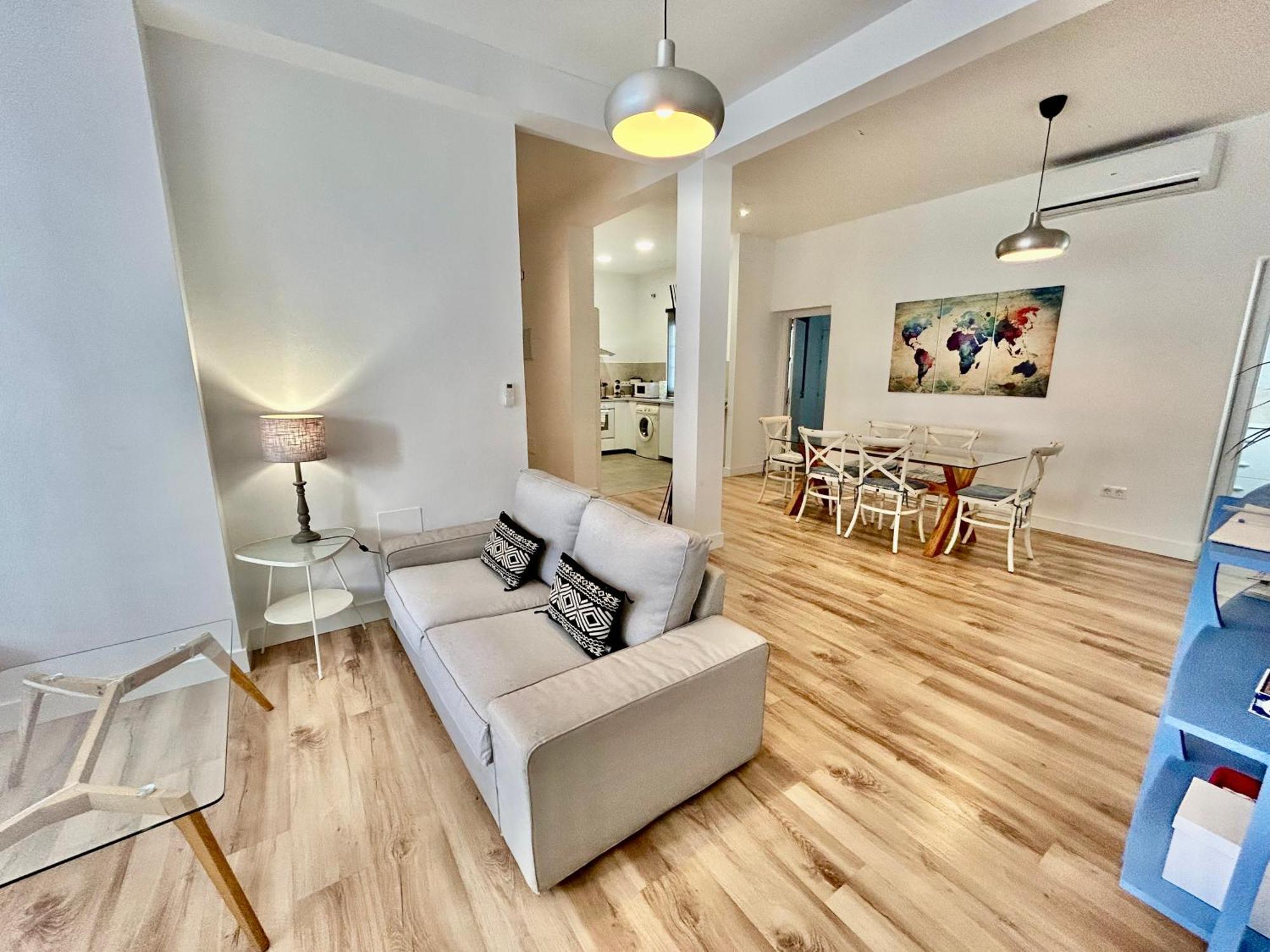 Acogedor Apt 6Pax 3Bdr 2Bth - Cozyhomesevilla5 المظهر الخارجي الصورة
